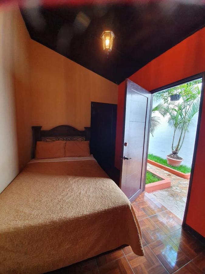 אנטיגואה גואטמלה Hotel San Judas Tadeo Garden מראה חיצוני תמונה
