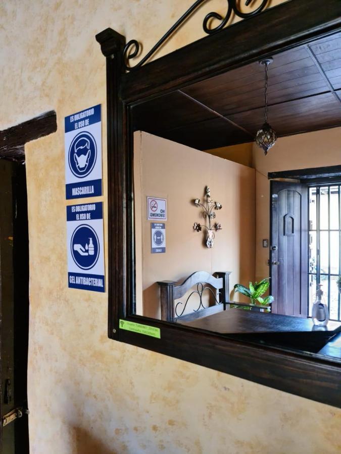 אנטיגואה גואטמלה Hotel San Judas Tadeo Garden מראה חיצוני תמונה