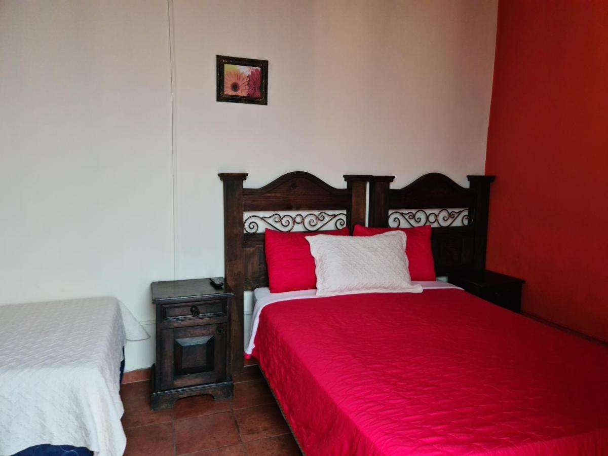 אנטיגואה גואטמלה Hotel San Judas Tadeo Garden מראה חיצוני תמונה