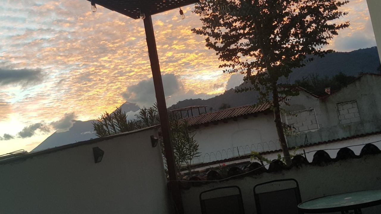אנטיגואה גואטמלה Hotel San Judas Tadeo Garden מראה חיצוני תמונה