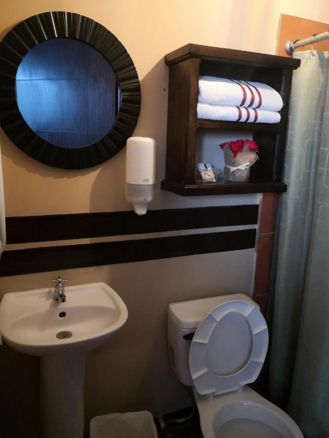 אנטיגואה גואטמלה Hotel San Judas Tadeo Garden מראה חיצוני תמונה